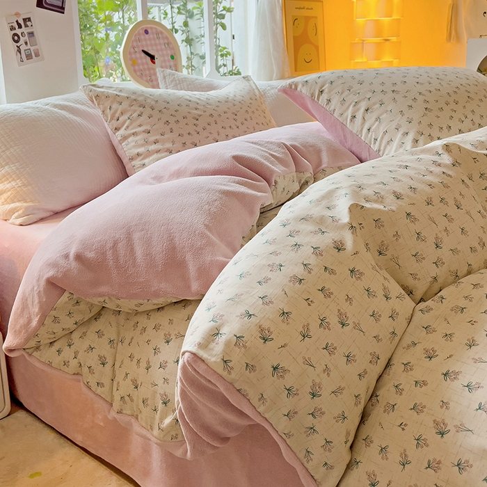 91家纺网 家纺一手货源 找家纺 （总）捌月 2025新款棉加绒A版13372全棉B版高克重牛奶绒四件套直播新品