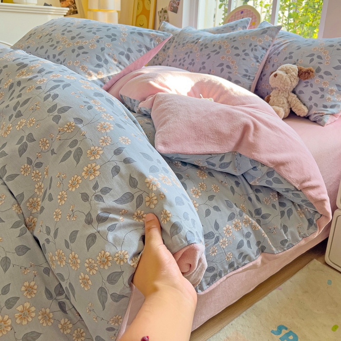 91家纺网 家纺一手货源 找家纺 捌月 2025新款棉加绒A版13372全棉B版高克重牛奶绒四件套直播新品 娴雅