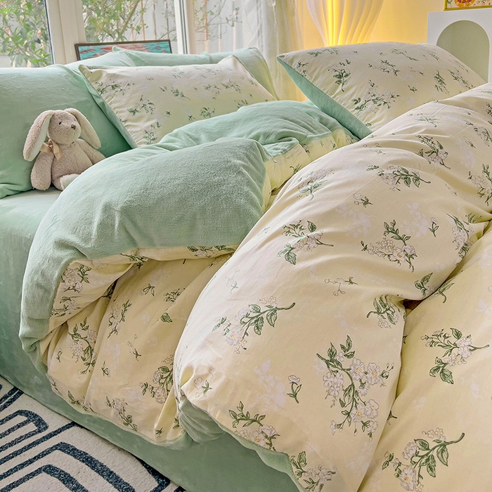 91家纺网 家纺一手货源 找家纺 （总）捌月 2025新款棉加绒A版13372全棉B版高克重牛奶绒四件套直播新品