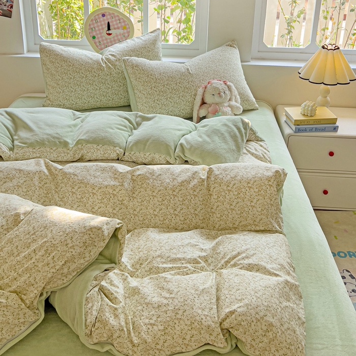 91家纺网 家纺一手货源 找家纺 捌月 2025新款棉加绒A版13372全棉B版高克重牛奶绒四件套直播新品 浅汐