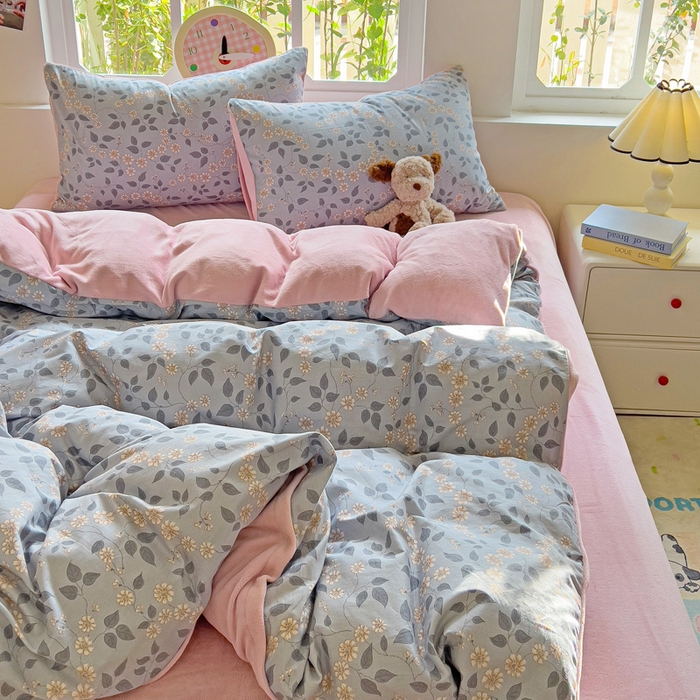 91家纺网 家纺一手货源 找家纺 捌月 2025新款棉加绒A版13372全棉B版高克重牛奶绒四件套直播新品 娴雅