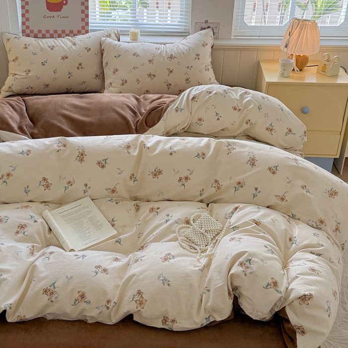 91家纺网 家纺一手货源 找家纺 捌月 2025新款棉加绒A版13372全棉B版高克重牛奶绒四件套直播新品 秋韵