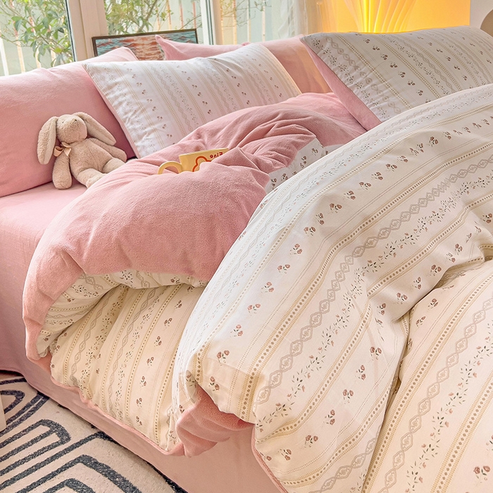 91家纺网 家纺一手货源 找家纺 （总）捌月 2025新款棉加绒A版13372全棉B版高克重牛奶绒四件套直播新品