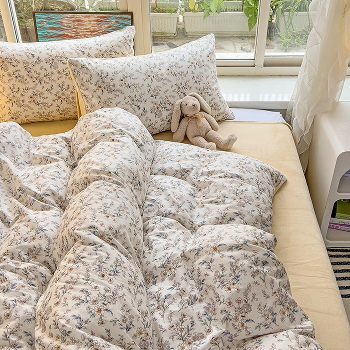 91家纺网 家纺一手货源 找家纺 捌月 2025新款棉加绒A版13372全棉B版高克重牛奶绒四件套直播新品 花香暖语