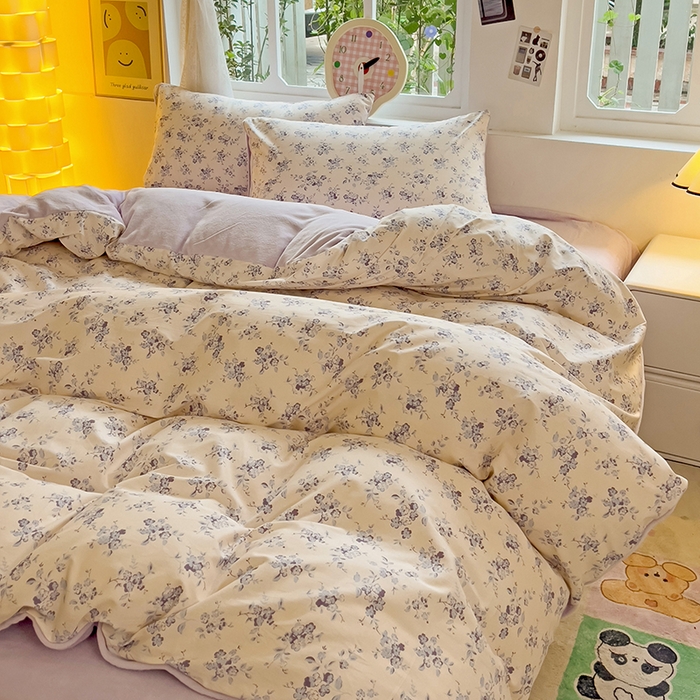 91家纺网 家纺一手货源 找家纺 捌月 2025新款棉加绒A版13372全棉B版高克重牛奶绒四件套直播新品 苏黎世