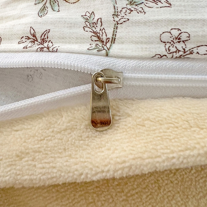 91家纺网 家纺一手货源 找家纺 捌月 2025新款棉加绒A版13372全棉B版高克重牛奶绒四件套直播新品 花香暖语