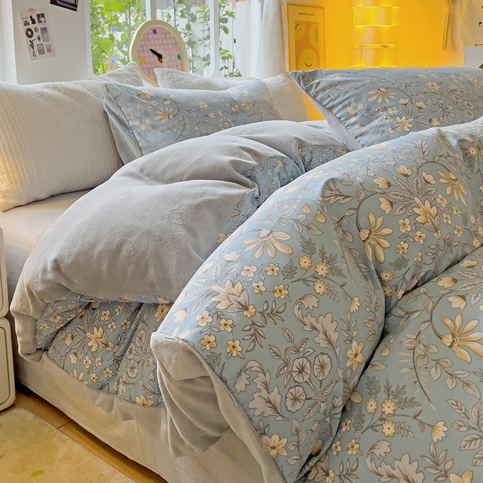 91家纺网 家纺一手货源 找家纺 （总）捌月 2025新款棉加绒A版13372全棉B版高克重牛奶绒四件套直播新品