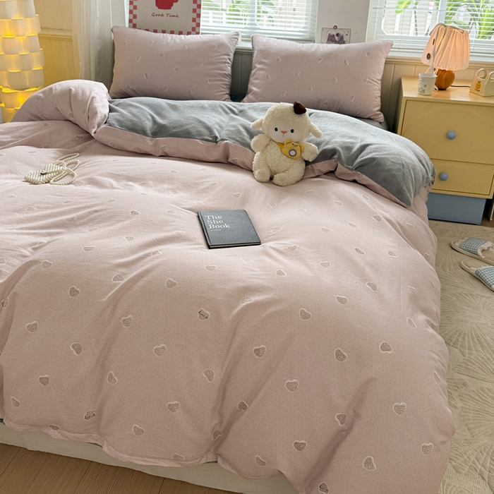 91家纺网 家纺一手货源 找家纺 捌月 2025新款棉加绒A版13372全棉B版高克重牛奶绒四件套直播新品 心语