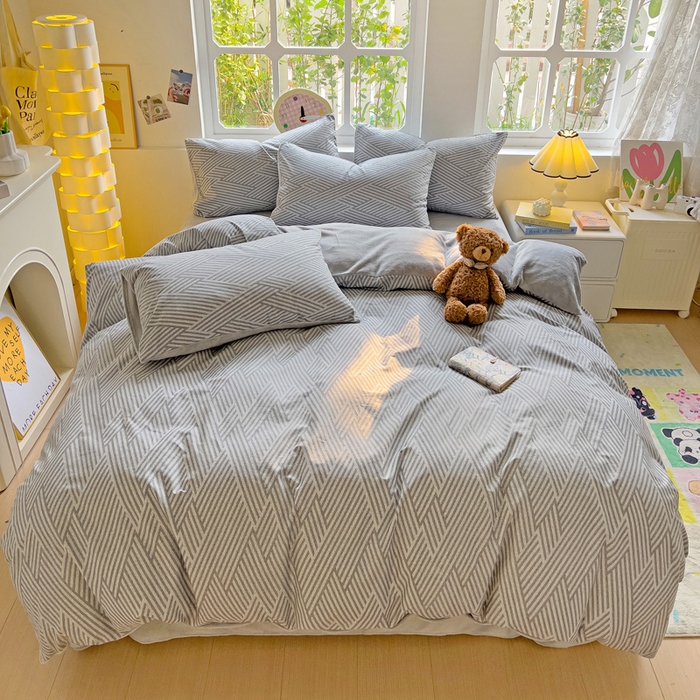 91家纺网 家纺一手货源 找家纺 捌月 2025新款棉加绒A版13372全棉B版高克重牛奶绒四件套直播新品 线韵