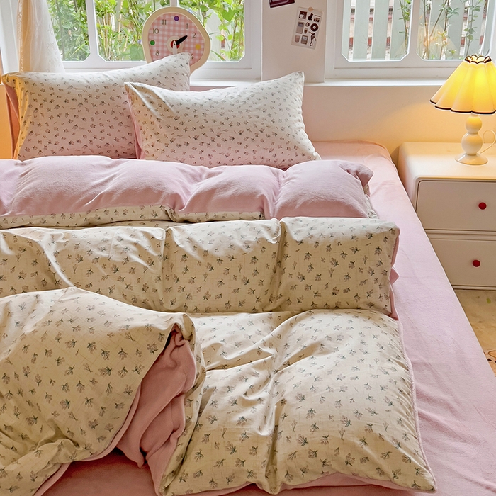 91家纺网 家纺一手货源 找家纺 捌月 2025新款棉加绒A版13372全棉B版高克重牛奶绒四件套直播新品 花西子