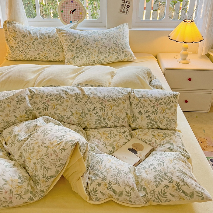 91家纺网 家纺一手货源 找家纺 捌月 2025新款棉加绒A版13372全棉B版高克重牛奶绒四件套直播新品 墨雨云间