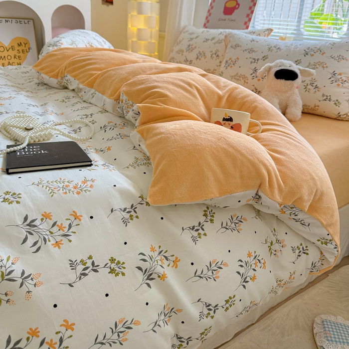 91家纺网 家纺一手货源 找家纺 捌月 2025新款棉加绒A版13372全棉B版高克重牛奶绒四件套直播新品 汐月（棉绒）