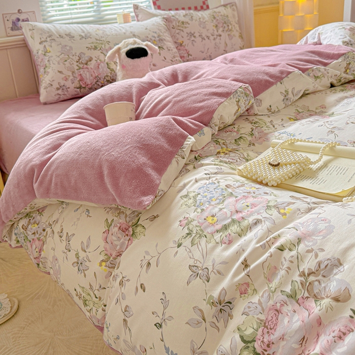 91家纺网 家纺一手货源 找家纺 捌月 2025新款棉加绒A版13372全棉B版高克重牛奶绒四件套直播新品 薇薇安