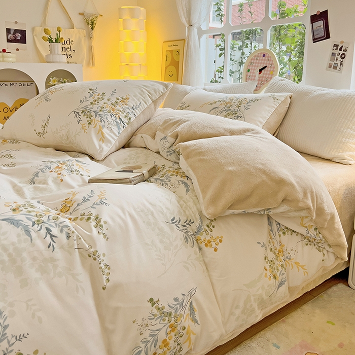 91家纺网 家纺一手货源 找家纺 捌月 2025新款棉加绒A版13372全棉B版高克重牛奶绒四件套直播新品 梦华录