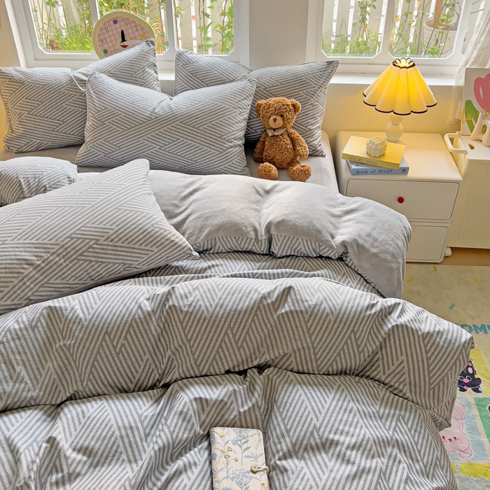 91家纺网 家纺一手货源 找家纺 捌月 2025新款棉加绒A版13372全棉B版高克重牛奶绒四件套直播新品 线韵