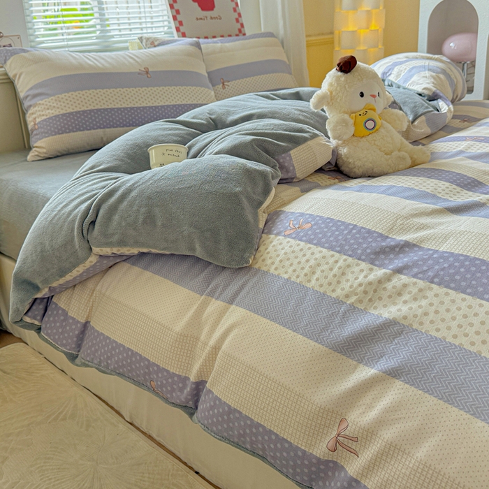 91家纺网 家纺一手货源 找家纺 捌月 2025新款棉加绒A版13372全棉B版高克重牛奶绒四件套直播新品 小时光