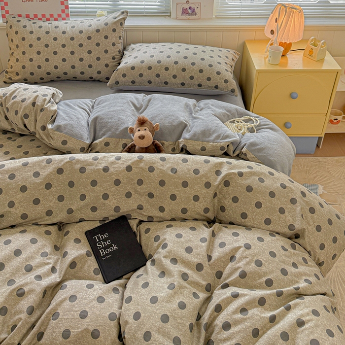 91家纺网 家纺一手货源 找家纺 捌月 2025新款棉加绒A版13372全棉B版高克重牛奶绒四件套直播新品 圆梦