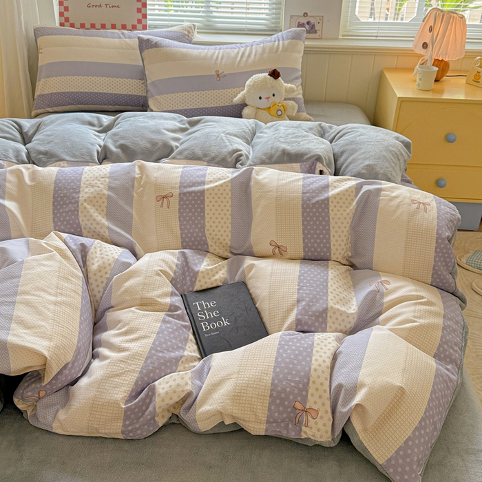 91家纺网 家纺一手货源 找家纺 捌月 2025新款棉加绒A版13372全棉B版高克重牛奶绒四件套直播新品 小时光