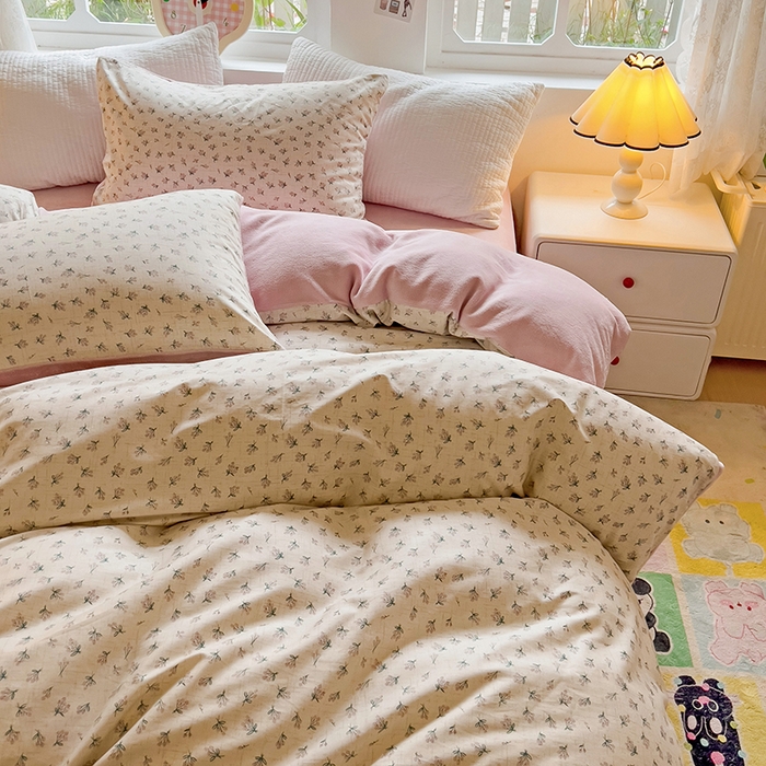 91家纺网 家纺一手货源 找家纺 捌月 2025新款棉加绒A版13372全棉B版高克重牛奶绒四件套直播新品 花西子