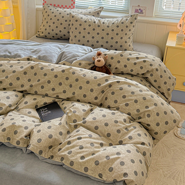 91家纺网 家纺一手货源 找家纺 捌月 2025新款棉加绒A版13372全棉B版高克重牛奶绒四件套直播新品 圆梦