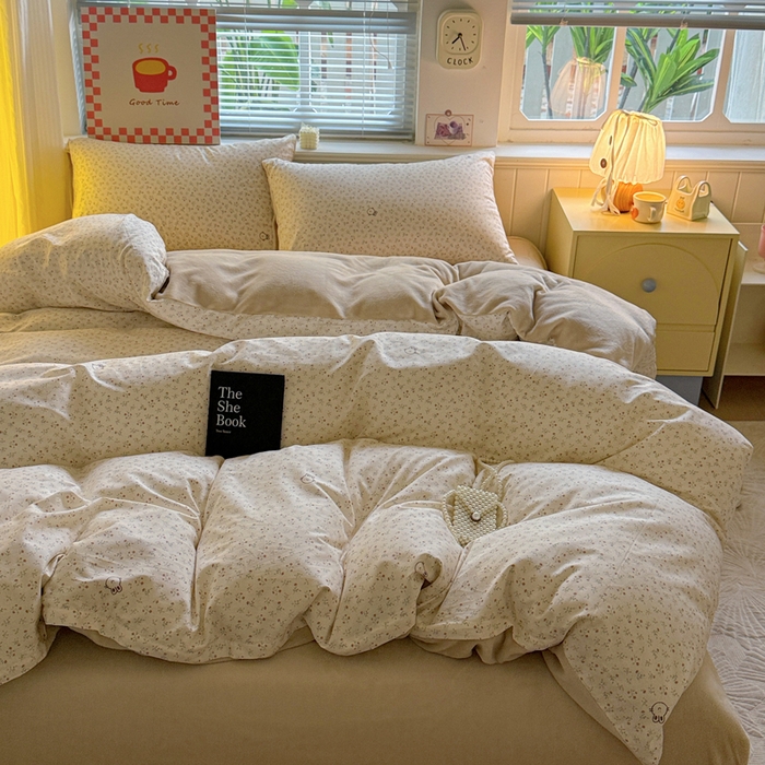 91家纺网 家纺一手货源 找家纺 捌月 2025新款棉加绒A版13372全棉B版高克重牛奶绒四件套直播新品 花花兔