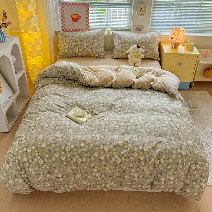 91家纺网 家纺一手货源 找家纺 捌月 2025新款棉加绒A版13372全棉B版高克重牛奶绒四件套直播新品 沐辰花