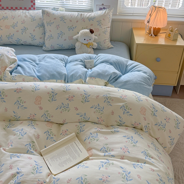 91家纺网 家纺一手货源 找家纺 捌月 2025新款棉加绒A版13372全棉B版高克重牛奶绒四件套直播新品 寻觅