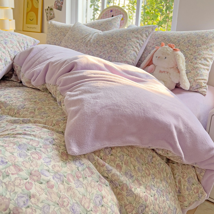 91家纺网 家纺一手货源 找家纺 捌月 2025新款棉加绒A版13372全棉B版高克重牛奶绒四件套直播新品 蔷薇