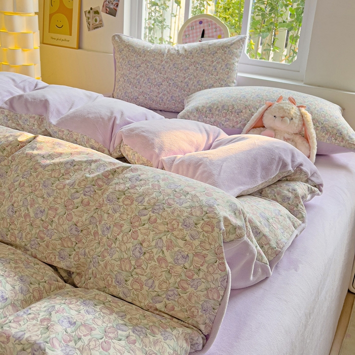 91家纺网 家纺一手货源 找家纺 捌月 2025新款棉加绒A版13372全棉B版高克重牛奶绒四件套直播新品 蔷薇