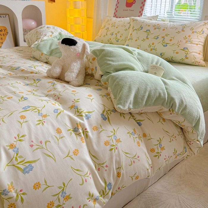 91家纺网 家纺一手货源 找家纺 捌月 2025新款棉加绒A版13372全棉B版高克重牛奶绒四件套直播新品 燕麦