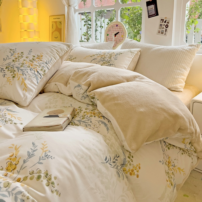 91家纺网 家纺一手货源 找家纺 捌月 2025新款棉加绒A版13372全棉B版高克重牛奶绒四件套直播新品 梦华录