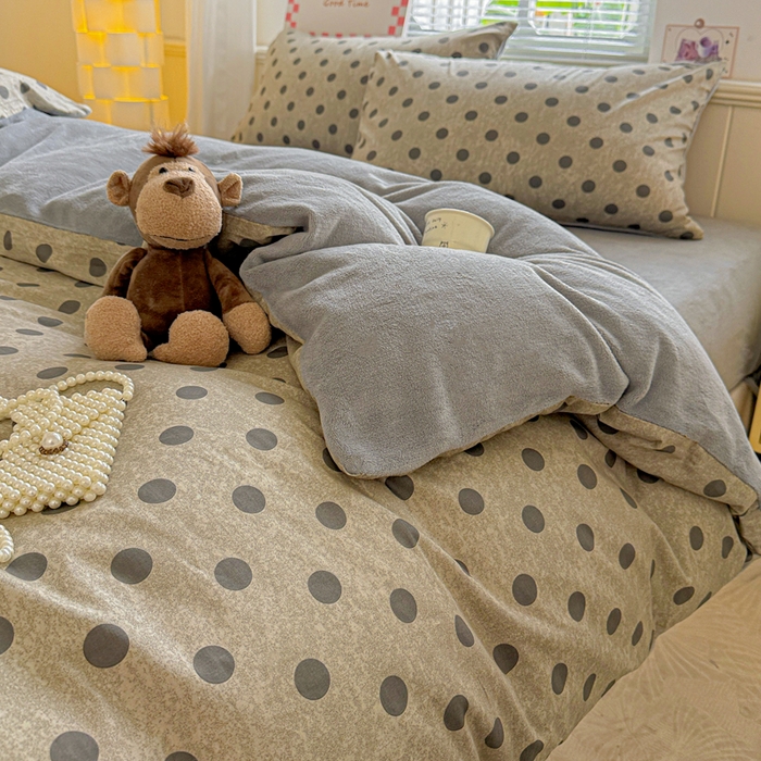 91家纺网 家纺一手货源 找家纺 捌月 2025新款棉加绒A版13372全棉B版高克重牛奶绒四件套直播新品 圆梦