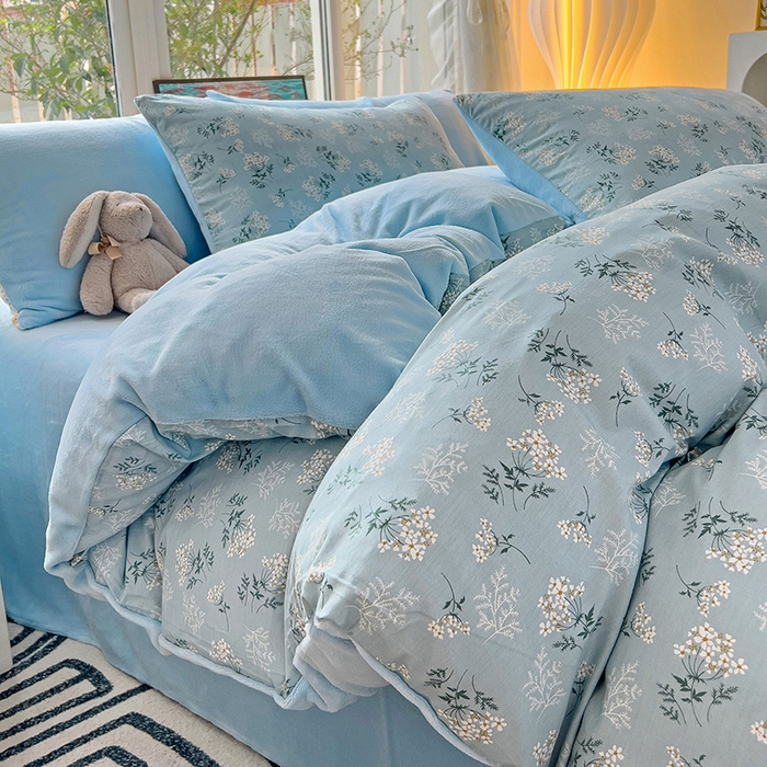 91家纺网 家纺一手货源 找家纺 （总）捌月 2025新款棉加绒A版13372全棉B版高克重牛奶绒四件套直播新品