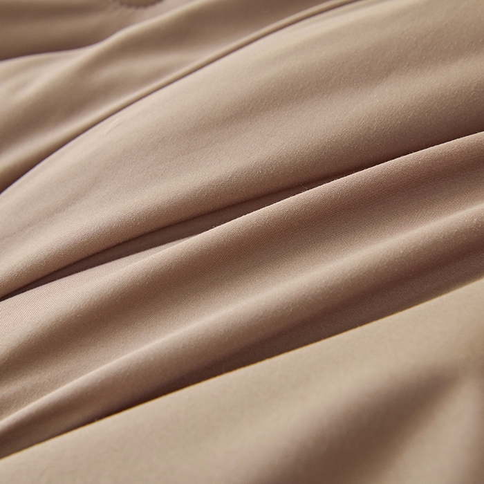 91家纺网 家纺一手货源 找家纺 被多多被业 2025新款A类亲肤水洗棉羽丝棉被-熊猫系列 熊猫-卡其拼绅士灰