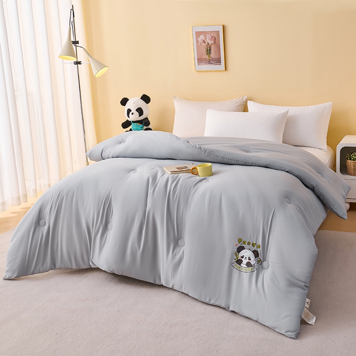 91家纺网 家纺一手货源 找家纺 被多多被业 2025新款A类亲肤水洗棉羽丝棉被-熊猫系列 熊猫-绅士灰