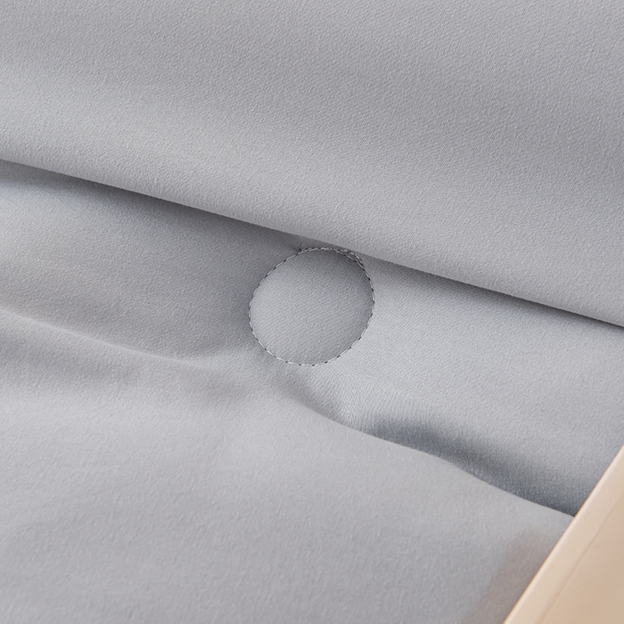 91家纺网 家纺一手货源 找家纺 被多多被业 2025新款A类亲肤水洗棉羽丝棉被-熊猫系列 熊猫-绅士灰