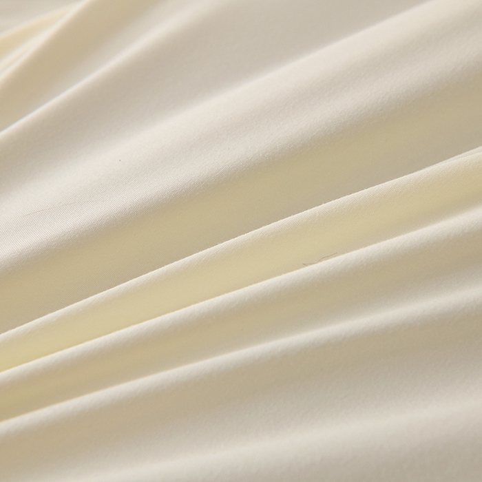 91家纺网 家纺一手货源 找家纺 被多多被业 2025新款A类亲肤水洗棉羽丝棉被-熊猫系列 熊猫-奶昔白拼胭脂玉