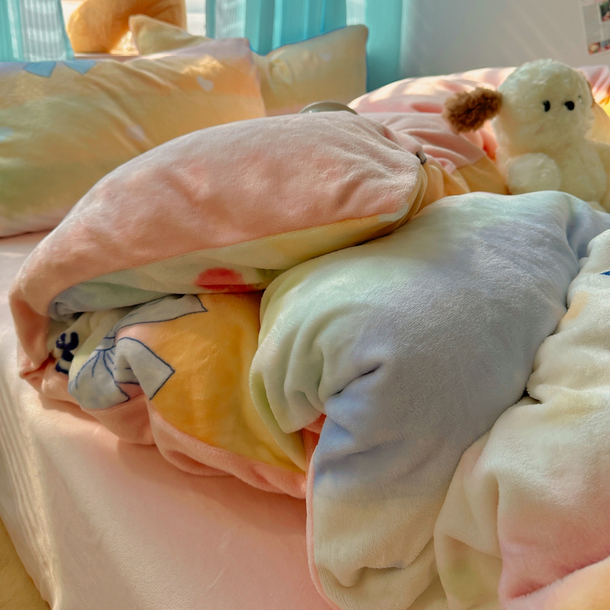 91家纺网 家纺一手货源 找家纺 （总）小叮当家纺仓储工厂店 买家秀 爆款花型2025新款200克牛奶绒小清新卡通复古风单被套 被套单件