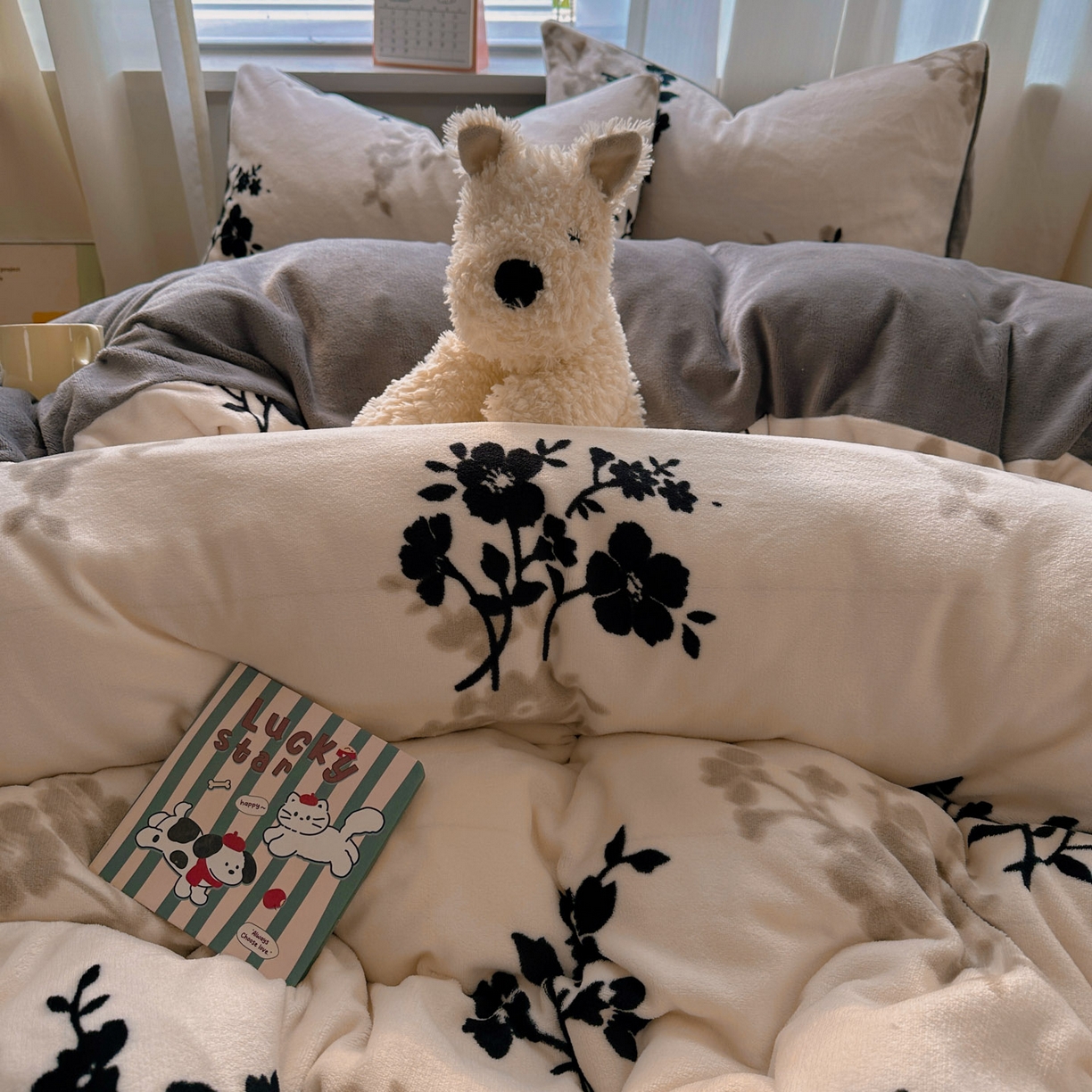 91家纺网 家纺一手货源 找家纺 小叮当家纺仓储工厂店 买家秀 爆款花型2025新款200克牛奶绒小清新卡通复古风单被套 被套单件 莫西里