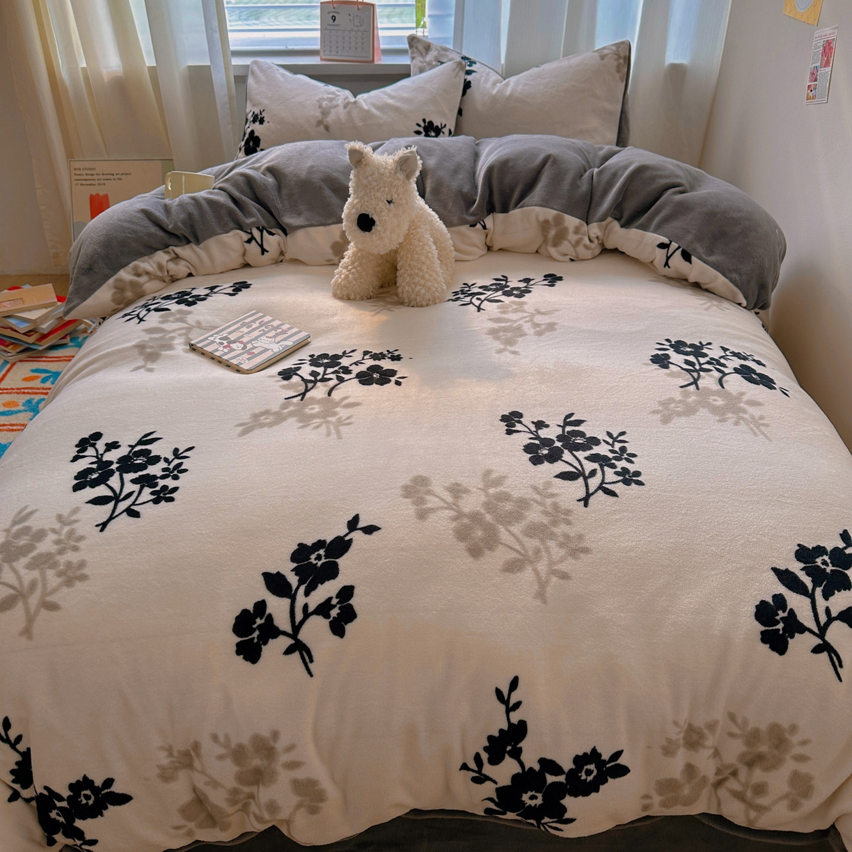 91家纺网 家纺一手货源 找家纺 小叮当家纺仓储工厂店 买家秀 爆款花型2025新款200克牛奶绒小清新卡通复古风单被套 被套单件 莫西里