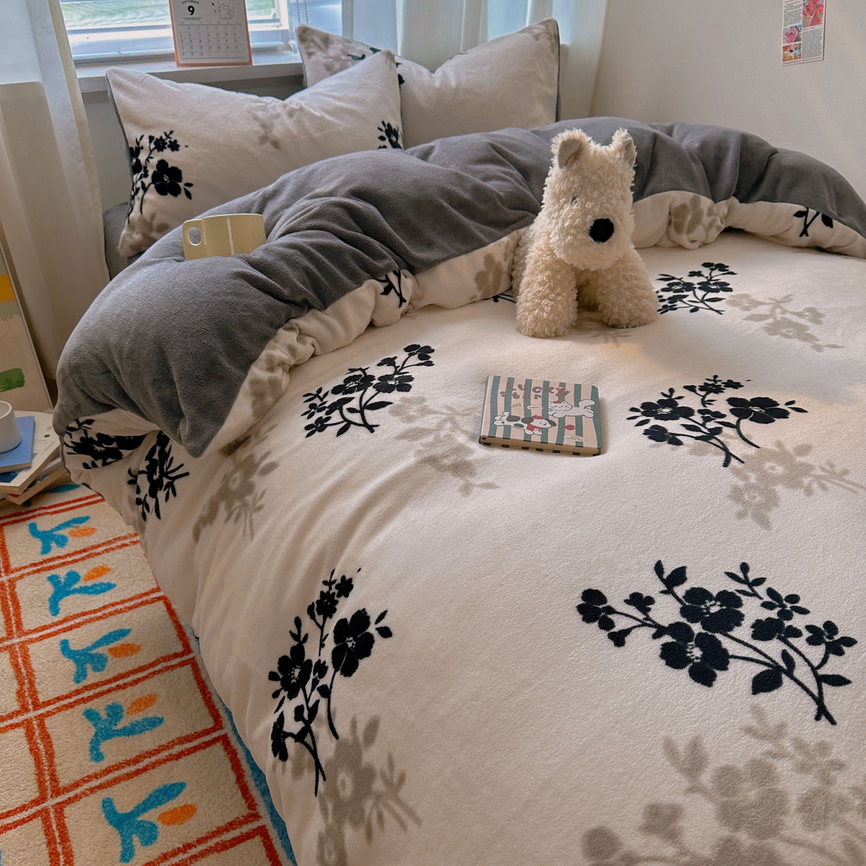 91家纺网 家纺一手货源 找家纺 小叮当家纺仓储工厂店 买家秀 爆款花型2025新款200克牛奶绒小清新卡通复古风单被套 被套单件 莫西里