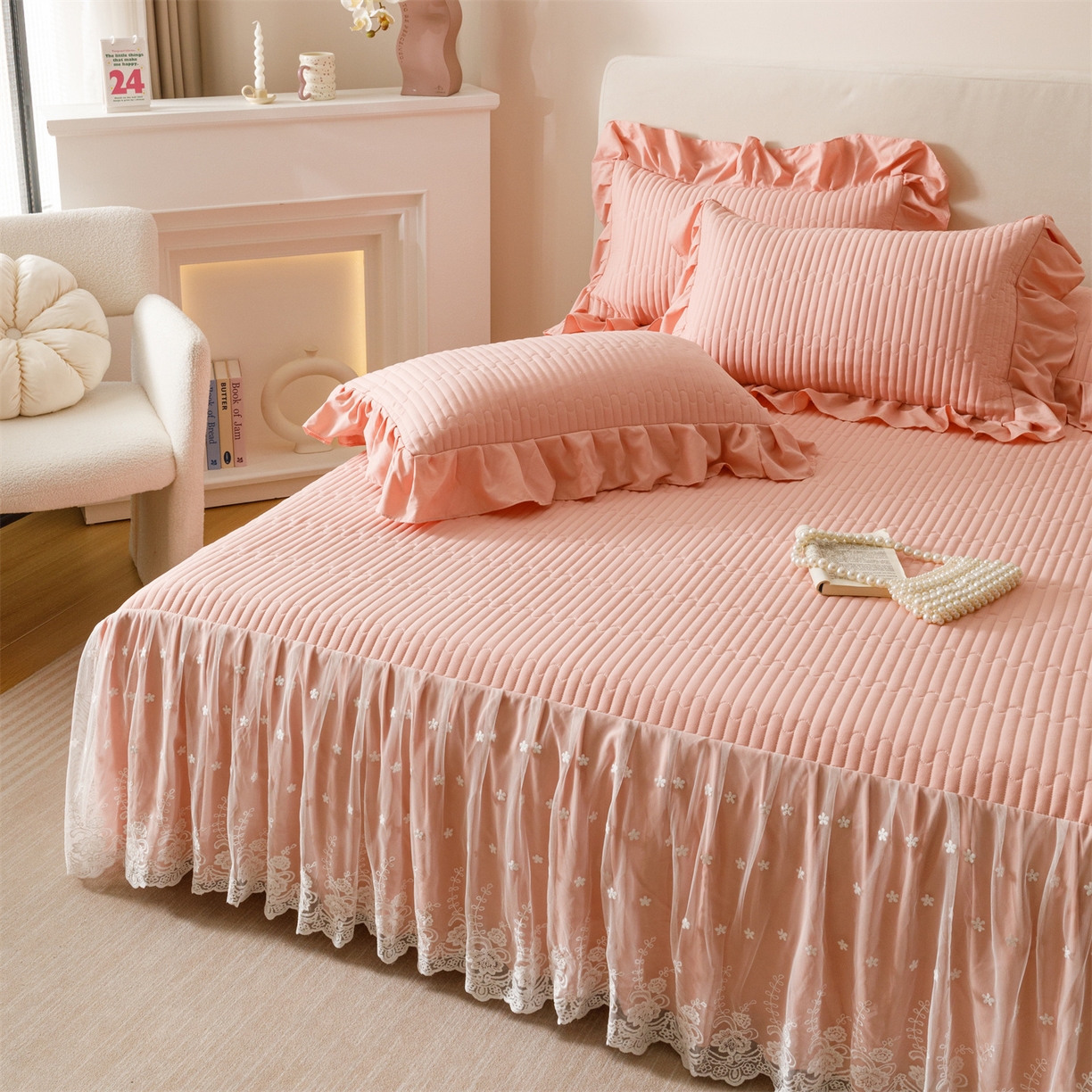 91家纺网 家纺一手货源 找家纺 （总）好儿喜家纺 2025新款A类水洗棉床裙三件套-梦园系列