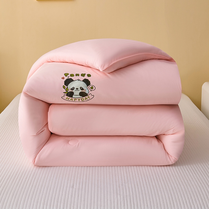 91家纺网 家纺一手货源 找家纺 （总）被多多被业 2025新款A类亲肤水洗棉羽丝棉被-熊猫系列