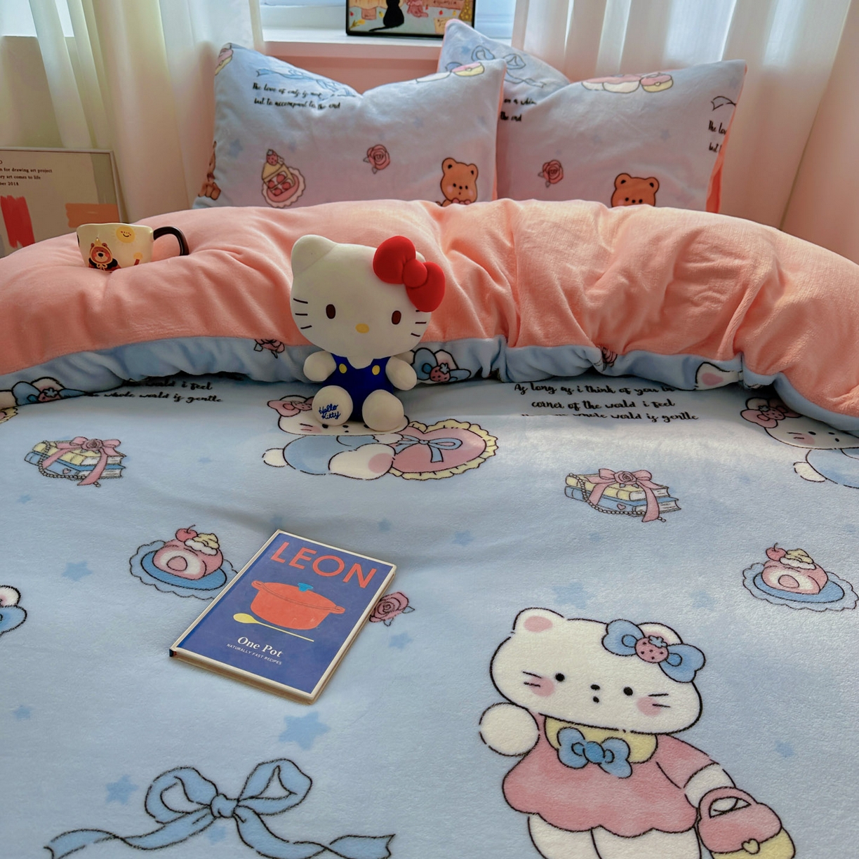 91家纺网 家纺一手货源 找家纺 小叮当家纺仓储工厂店 买家秀 爆款花型2025新款200克牛奶绒小清新卡通复古风单被套 被套单件 蝴蝶结kt