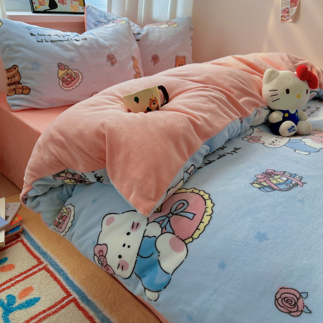 91家纺网 家纺一手货源 找家纺 小叮当家纺仓储工厂店 买家秀 爆款花型2025新款200克牛奶绒小清新卡通复古风单被套 被套单件 蝴蝶结kt