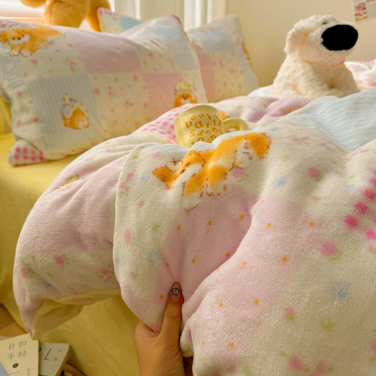 91家纺网 家纺一手货源 找家纺 小叮当家纺仓储工厂店 买家秀 爆款花型2025新款200克牛奶绒小清新卡通复古风单被套 被套单件 花丛奶猫