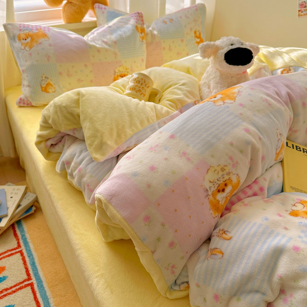 91家纺网 家纺一手货源 找家纺 小叮当家纺仓储工厂店 买家秀 爆款花型2025新款200克牛奶绒小清新卡通复古风单被套 被套单件 花丛奶猫