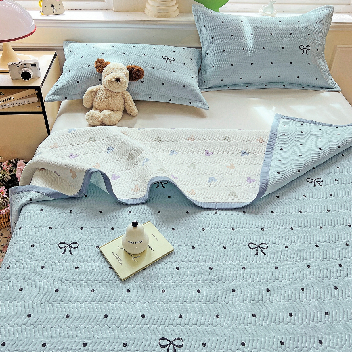 91家纺网 家纺一手货源 找家纺 梦精灵2025新款40支13372印花全棉床盖软凉席夏被纯棉床单枕套四季通用 波点蝴蝶结