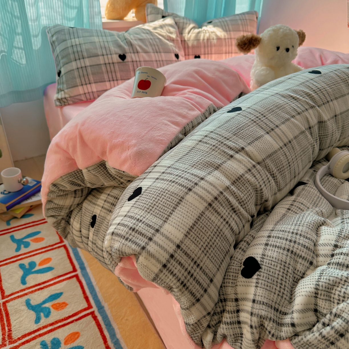 91家纺网 家纺一手货源 找家纺 小叮当家纺仓储工厂店 买家秀 爆款花型2025新款200克牛奶绒小清新卡通复古风单被套 被套单件 罗马假日