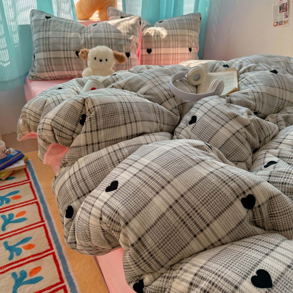 91家纺网 家纺一手货源 找家纺 小叮当家纺仓储工厂店 买家秀 爆款花型2025新款200克牛奶绒小清新卡通复古风单被套 被套单件 罗马假日